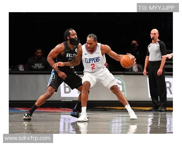 篮网与快船精彩对决回放分析及比赛亮点总结