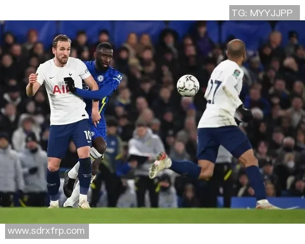 热刺与利物浦对决时间揭晓球迷期待精彩赛事的到来