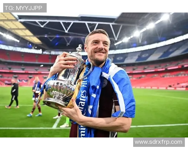 谢什科的传奇旅程与他对足球的深刻影响与启示